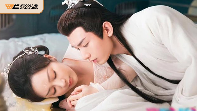 Cảnh Đế Quân nắm tay Nhan Đàm đang ngủ trong Trầm Vụn Hương Phai tập 6